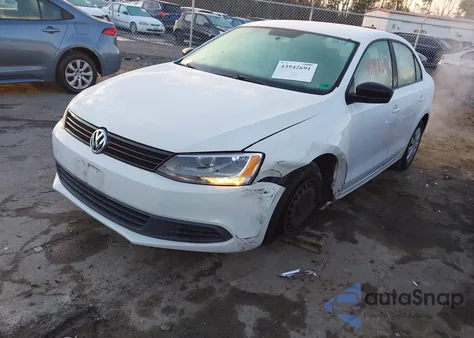 2014 Volkswagen Jetta 2.0L S z USA, uszkodzony, nr VIN 3VW2K7AJ3EM350095